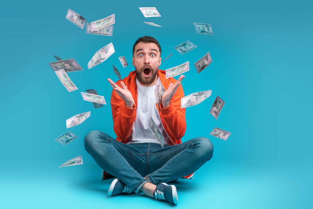 giải mã giấc mơ thấy trúng số? mơ trúng số đánh con gì? 2 mơ thấy người khác trúng số